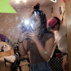 Meet your Posher, Carla